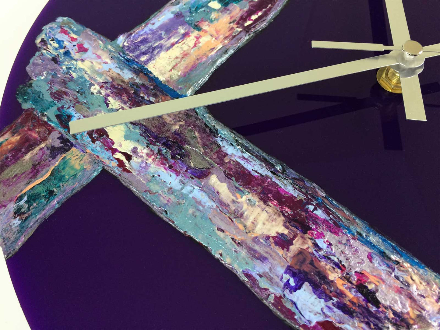 Round 30cm abstract wall clock on purple plexiglass - JLH30ROU3